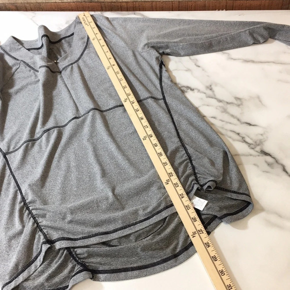 Athleta Heather Gray Ruched Half Zip Long Sleeve Tee Womens Large Running - Picture 9 of 14